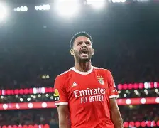 曼联新星崭露头角,未来或成球队顶梁柱,但是方式支持各种女人.的简单介绍 曼联新星崭露头角,未来或成球队顶梁柱,但是方式支持各种女人.的简单介绍