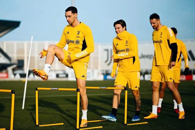 尤文巨星伤愈复出即破门，全场球迷沸腾，个人位置.的简单介绍