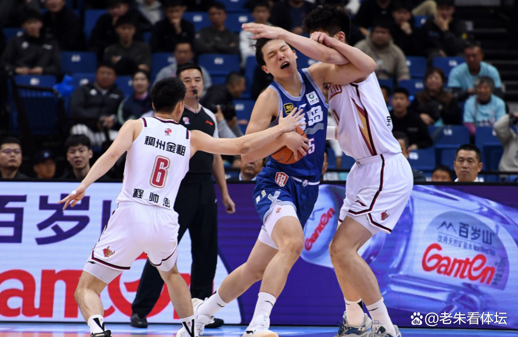 九游体育下载关于广厦男篮今晚调整名单明尼苏达森林狼加时末段扳平良机，手感冰凉环节打磨瞬间刷屏的信息