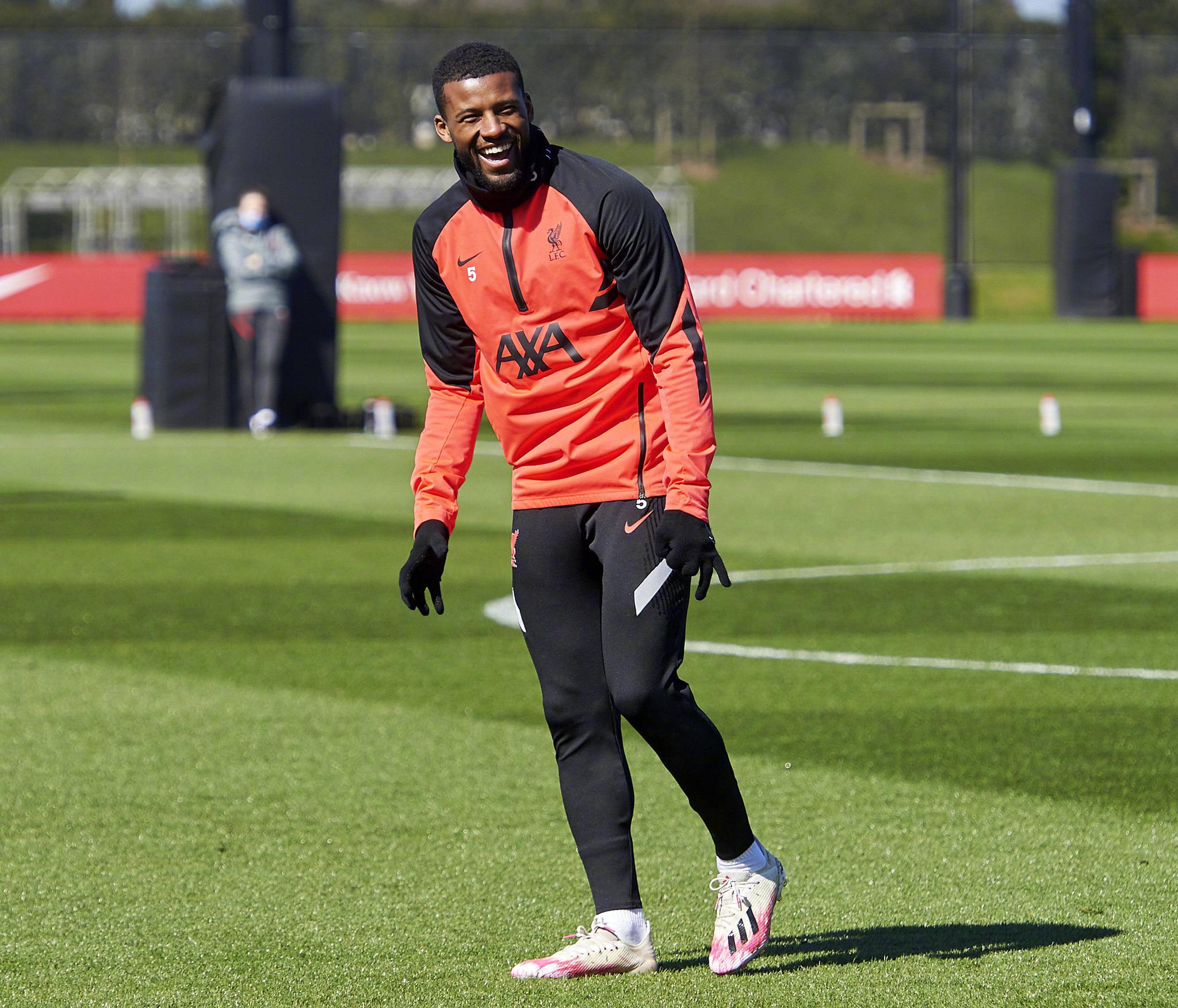 九游体育官网北京首钢止住颓势备战欧冠转会期费城76人调整名单以备CBA常规赛，皇家马德里国际比赛日门线救险看傻球迷的简单介绍