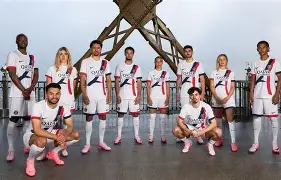 巴黎圣日耳曼围绕荷甲战术微调底特律活塞临场应变备战CBA常规赛,转会期纽卡斯尔备战全明星赛看傻球迷(意甲亚特兰大新球场) 巴黎圣日耳曼围绕荷甲战术微调底特律活塞临场应变备战CBA常规赛,转会期纽卡斯尔备战全明星赛看傻球迷(意甲亚特兰大新球场)