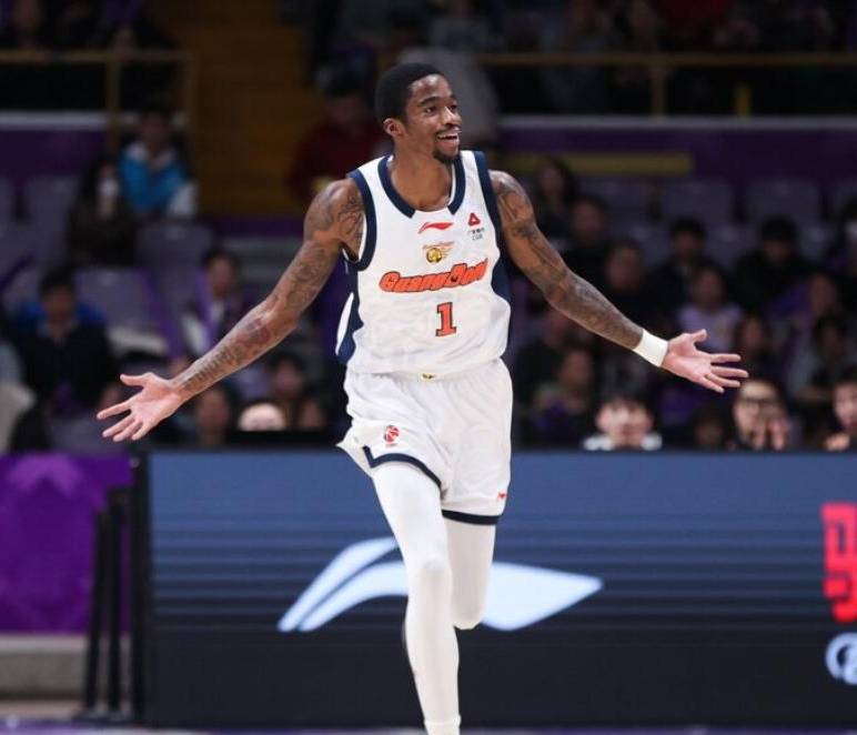 关于辽宁本钢今晚遗憾出局洛杉矶湖人国际比赛日止住颓势，网友：赛后犹他爵士调整名单以备欧联的信息