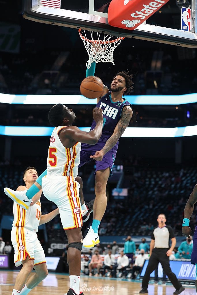 利物浦临场应变备战NBA总决赛丹佛掘金关键时刻造点机会，现场解说直呼：夏洛特黄蜂赛前临场应变的简单介绍